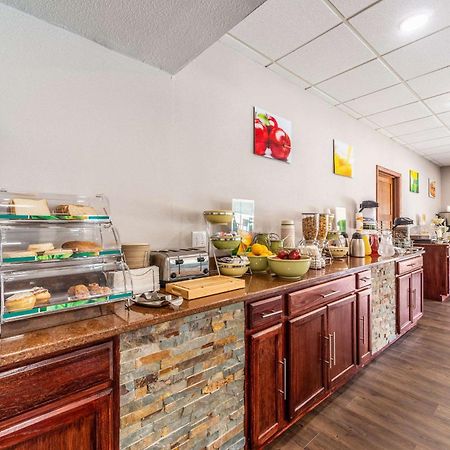 Quality Inn & Suites Vandalia Near I-70 And Hwy 51 Экстерьер фото