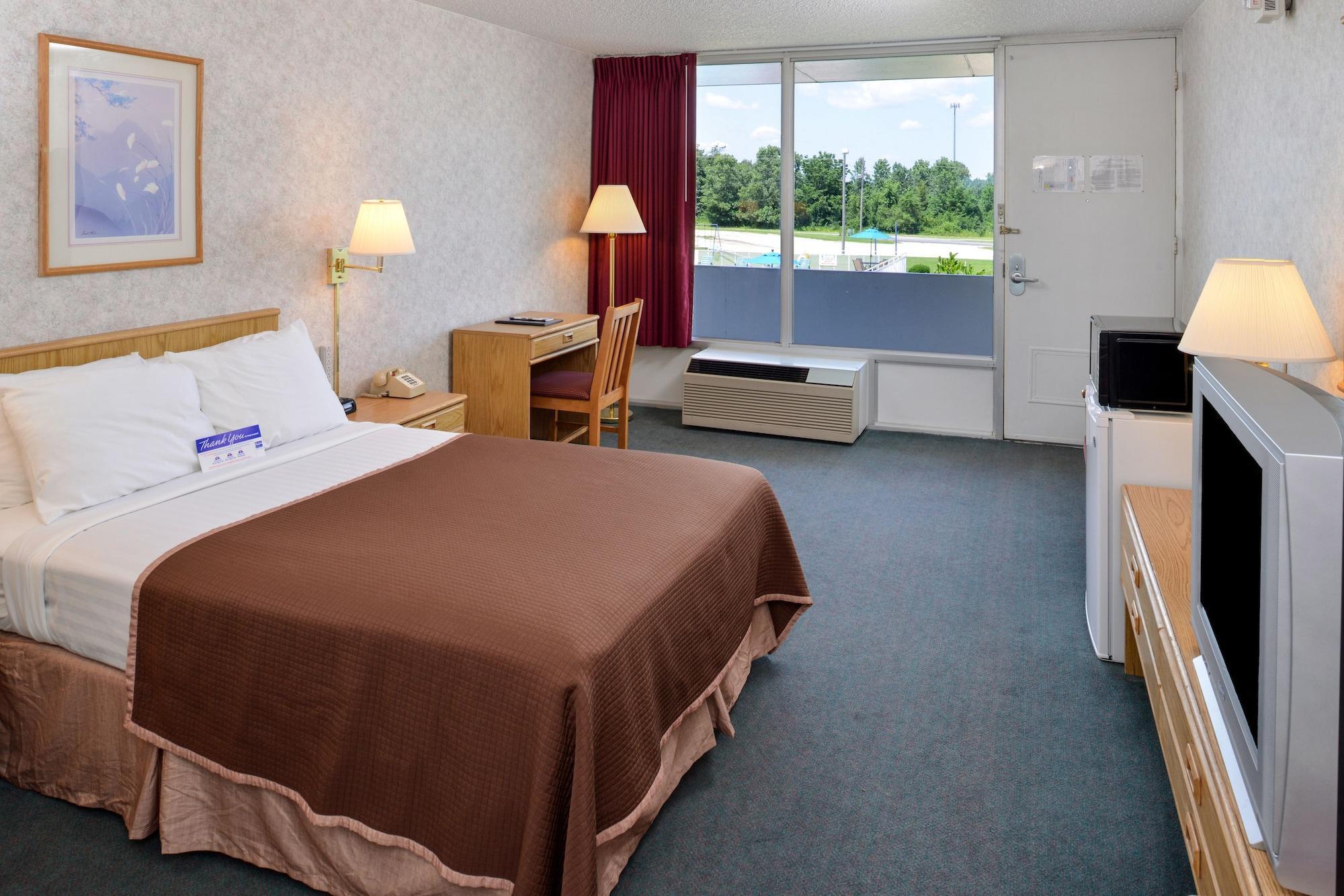 Quality Inn & Suites Vandalia Near I-70 And Hwy 51 Экстерьер фото