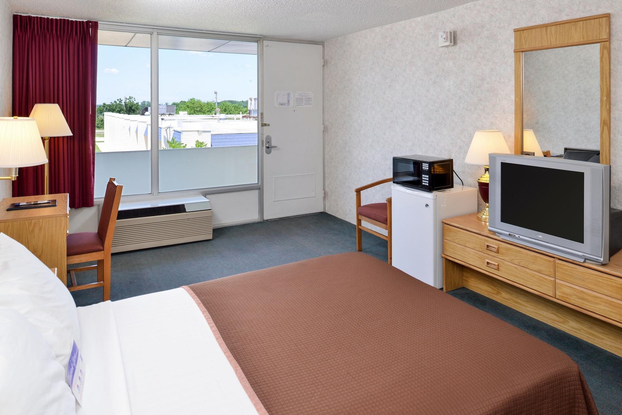 Quality Inn & Suites Vandalia Near I-70 And Hwy 51 Экстерьер фото
