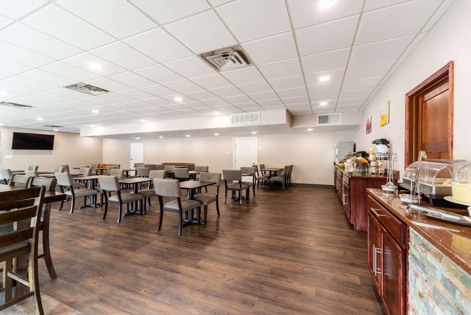 Quality Inn & Suites Vandalia Near I-70 And Hwy 51 Экстерьер фото