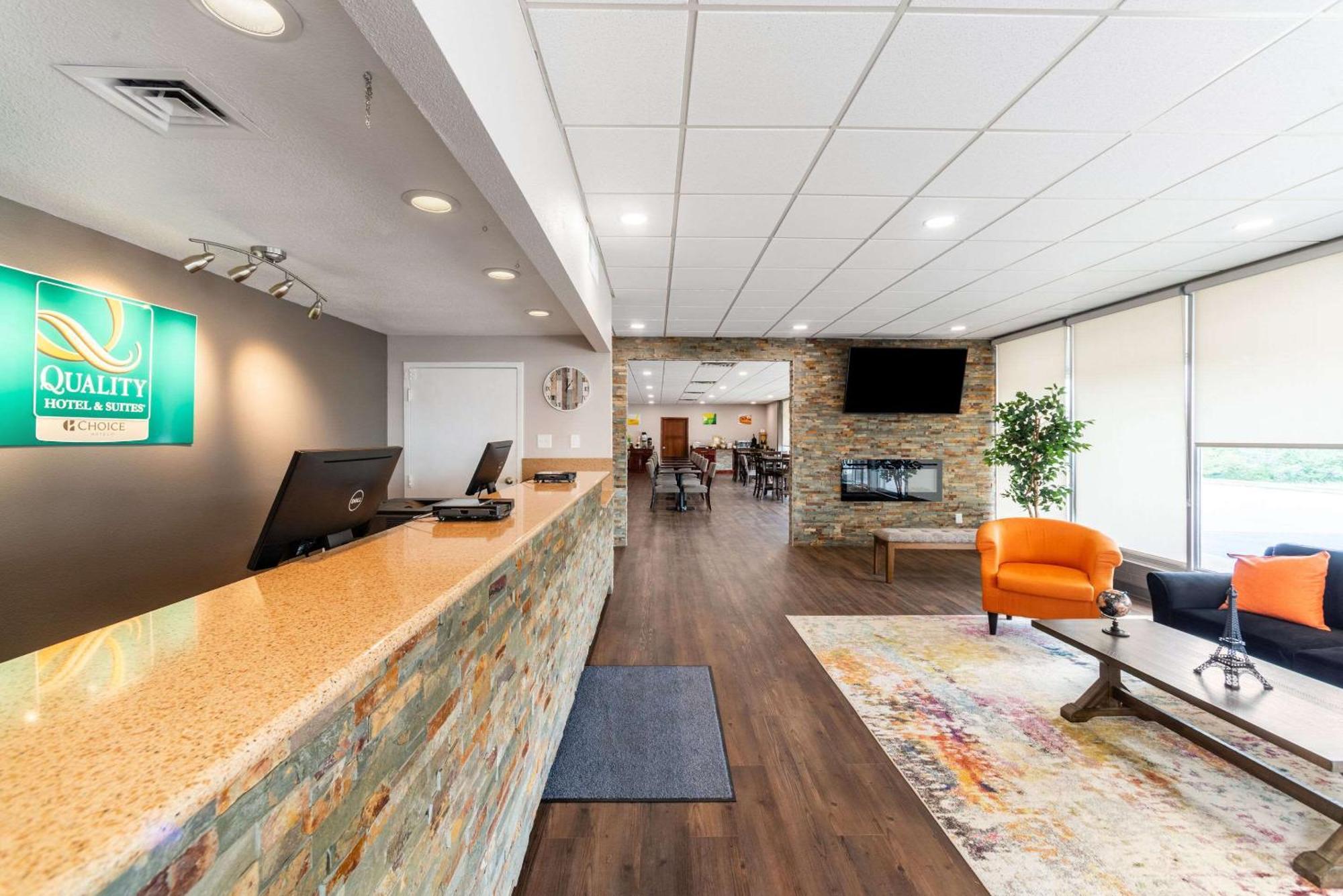 Quality Inn & Suites Vandalia Near I-70 And Hwy 51 Экстерьер фото